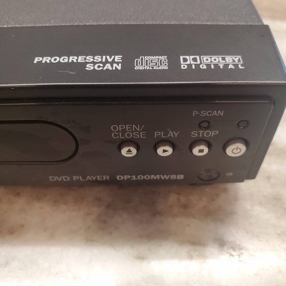 Magnavox DP100MW8B Progressive scan DVD player - Picture 3 of 7